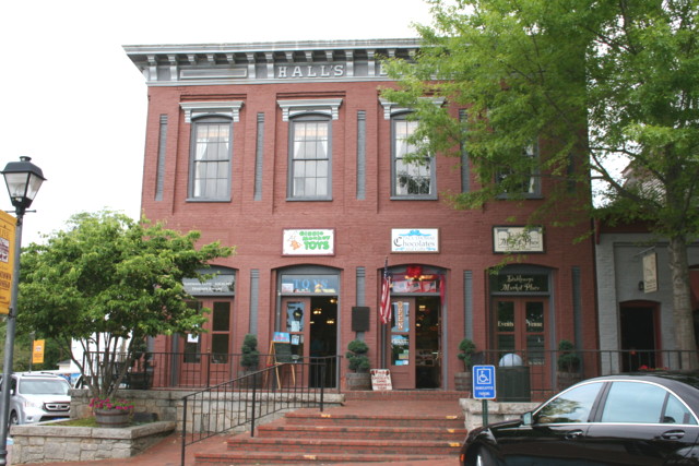 Commercial for lease Downtown Dahlonega