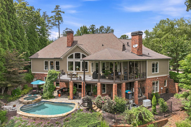 Upscale Dahlonega homes for sale